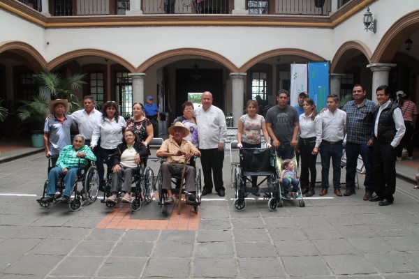 Entrega Sillas De Ruedas Gobierno De Tamazula De Gordiano Jalisco